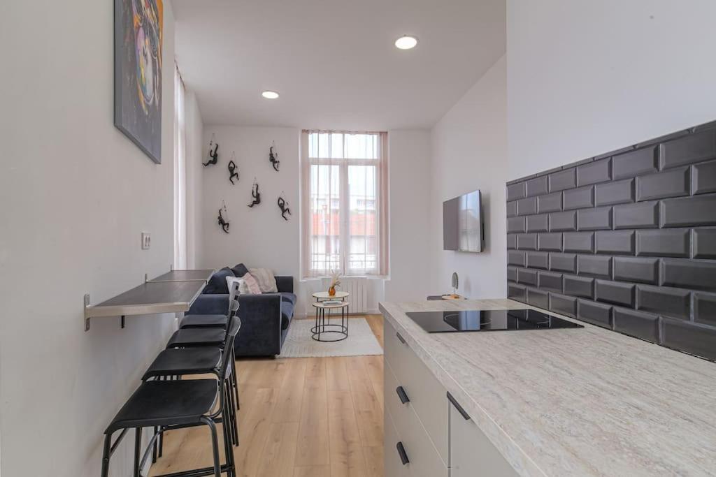 Selva, Appartement Cozy, Lyon 8Eme Exteriör bild